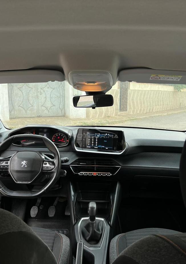 Peugeot 208 Diesel Manuelle 2023 à Rabat