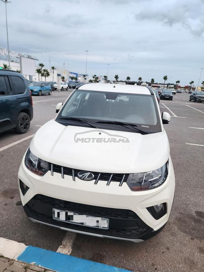 mahindra kuv100 k8