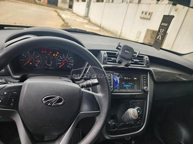 mahindra kuv100 k8