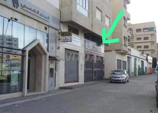 أمام محطة شال بمدخل مدينة تطوان