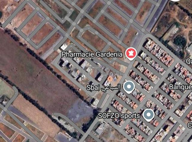 Terrain commercial avec deux façades titré à Mers El Kheir