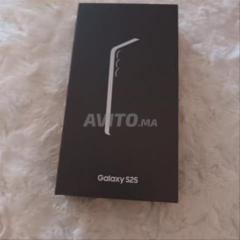 Samsung Galaxy S25 - 256 Go - جديد بالعلبة