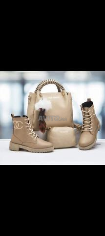 طقم حقيبة بالإضافة إلى جزمة صغيرة