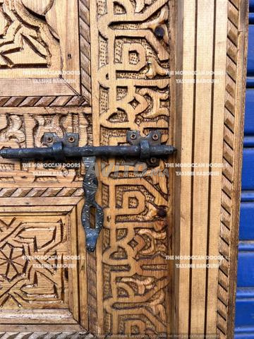 Porte en bois double sculptée sur mesure, menuiserie marocaine authentique - 2