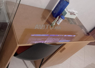 مكتب بالخشب ذو جودة عالية