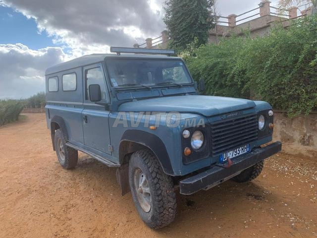 لاند روفر ديفندر ديزل يدوي 1985 في فاس