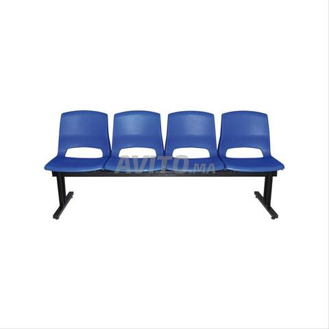 مقعد طويل للمؤسسات في طنجة