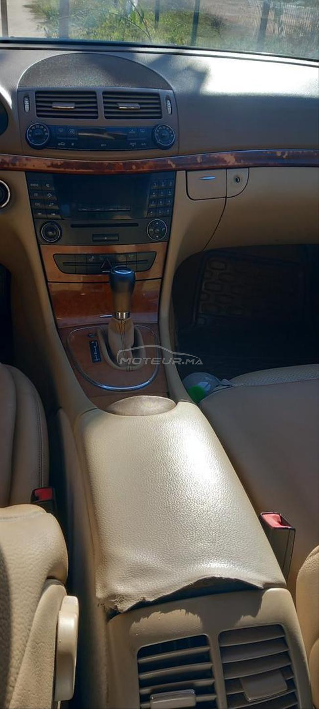 voiture mercedece  E280 