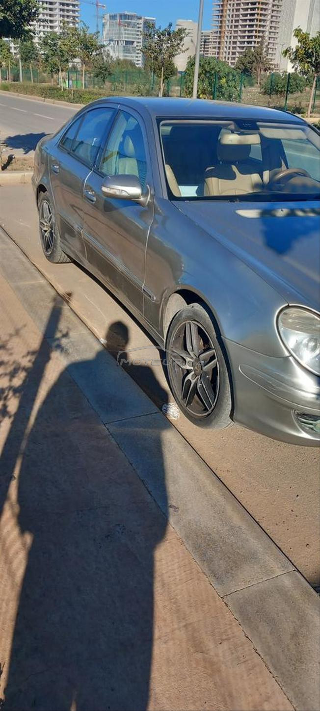 voiture mercedece  E280 