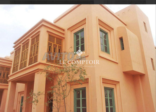 Villa semi-finie à vendre