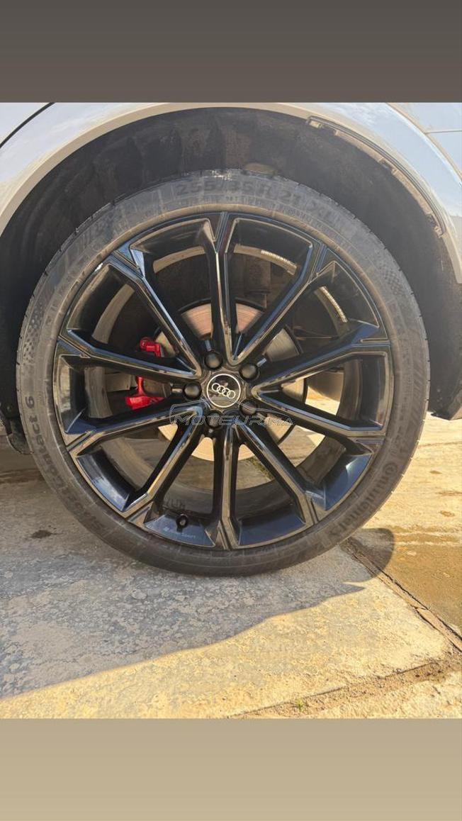 AUDI RSQ3.      