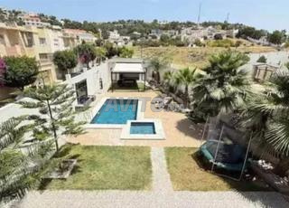 فيلا للبيع أشاكر