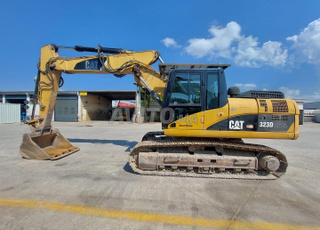 caterpillar 323 DS