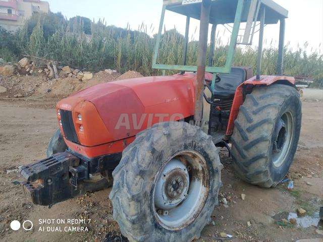 Tracteur en bon état à vendre de type Sam