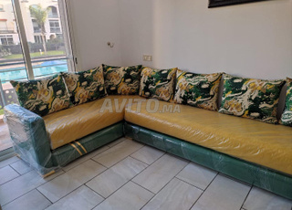 Tapissier salon Romi