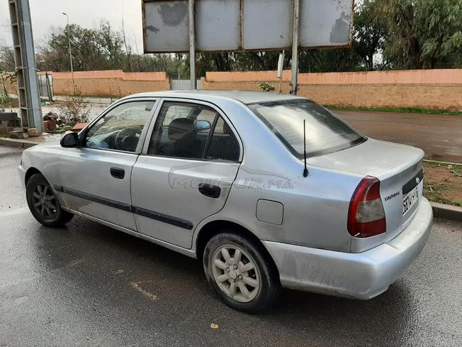  2004 hyondai  accent