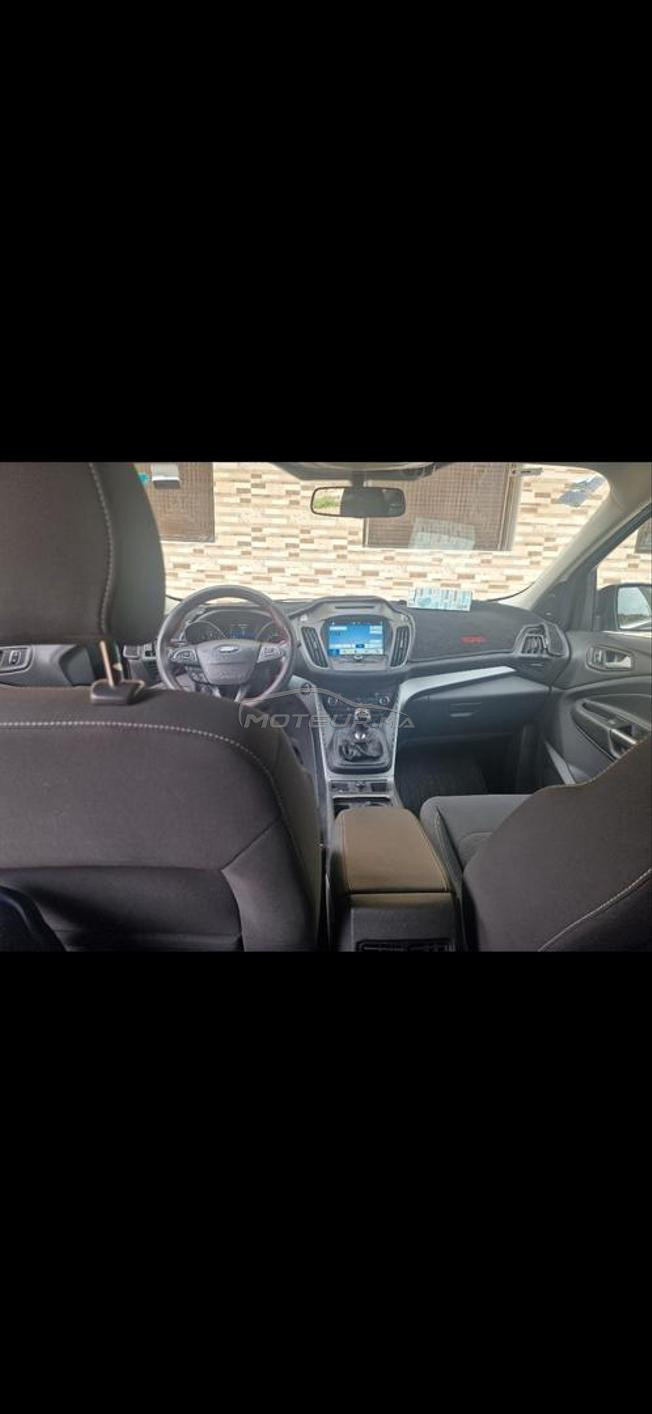 ford kuga trend plus en bonne état 
