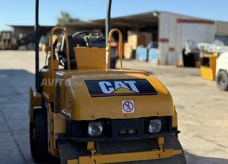 Compacteur Caterpillar