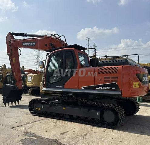 Pelle hydraulique doosan dx225 lca