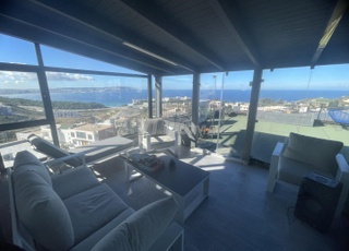 فيلا مطلة على البحر في المنار