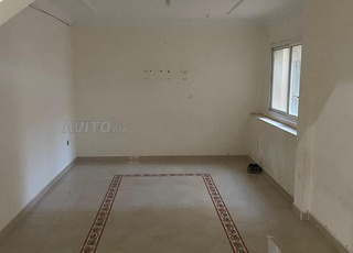 شقة للإيجار 90م2 عمارة مؤمنة