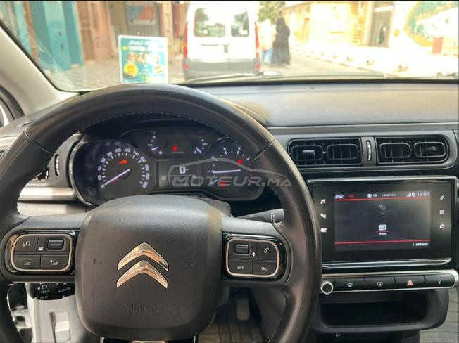voiture a vendre en excellent état 