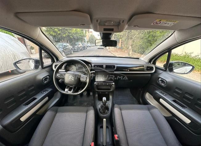 voiture a vendre en excellent état 