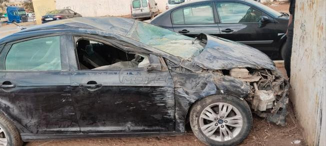 ford focus accidenté 