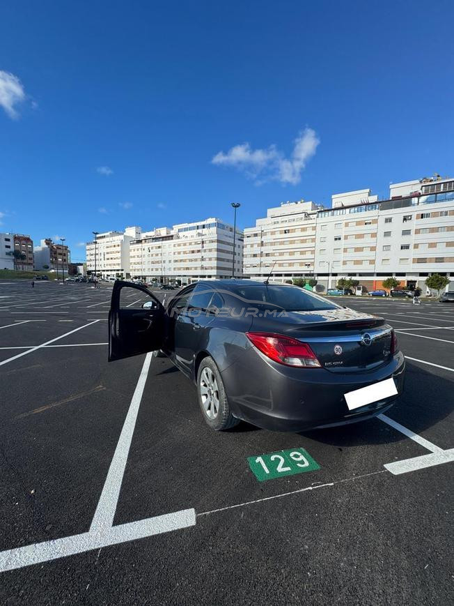 Opel Insignia Diesel Manuelle 2010 à Tanger