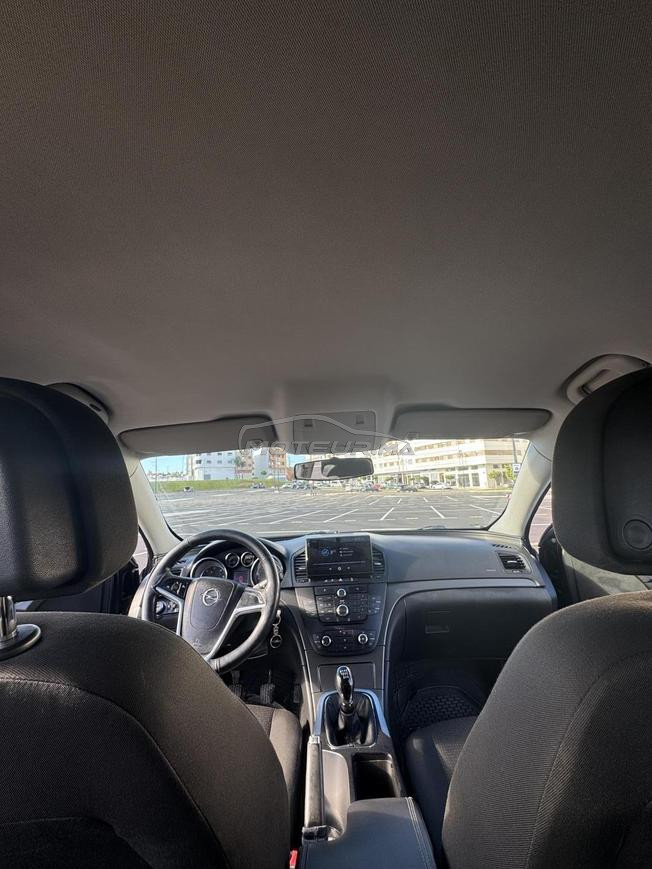Opel Insignia Diesel Manuelle 2010 à Tanger
