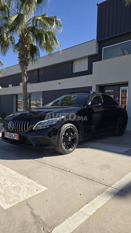 Mercedes-Benz c200 أوتوماتيكية
