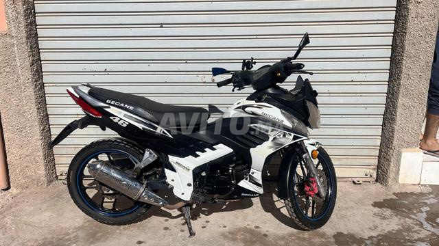 دراجة نارية جاكوار 46