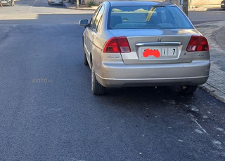 Honda Civic Essence Manuelle 2001 à Casablanca