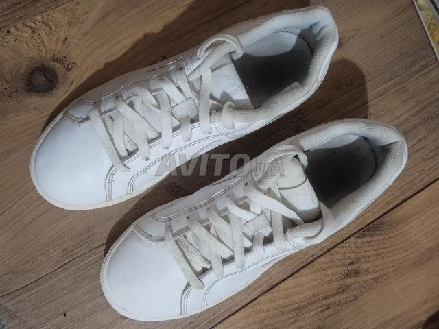 NIKE SNEAKERS TAILLE 40,5 - 41