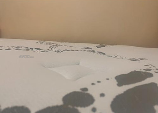 Matelas Richbond R médical ferme neuf 140/190