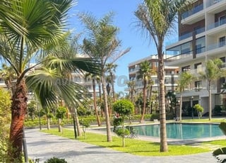 STUDIO VIDE aux ORCHIDÉES MANNESMANN avc TERRASSE