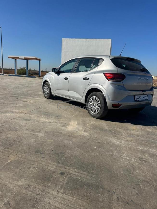 une belle sandero a vendredi 