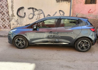Renault clio 4 bon état disponible a mohammedia