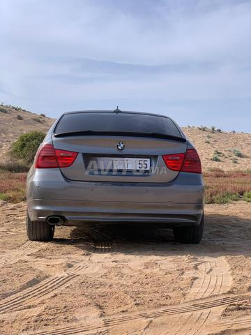 BMW Série 3 Diesel Manuelle 2010 à El Jadida - 2