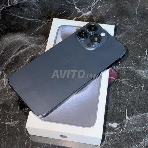 Iphone 15 pro max Blue