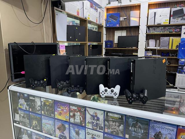 PS3 slim flashée 20 jeux 2 manettes