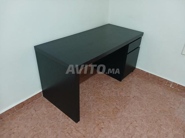 مكتب 140 سم × 65 سم IKEA مستعمل