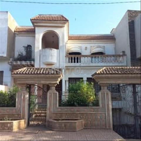 فيلا للبيع تجزئة سندباد في عين الذياب