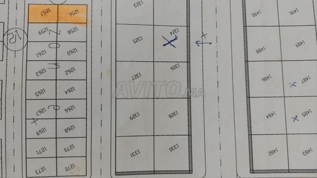 أرض عمارة تجارية للبيع لو فالون