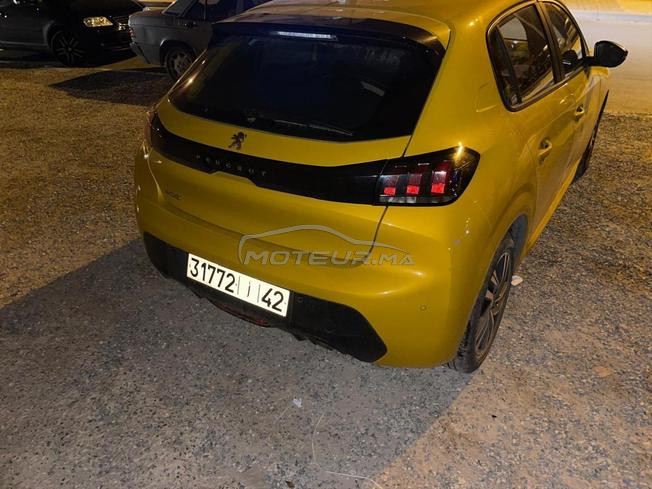 Peugeot208