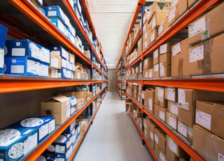 🏗️ Rayonnage Mi-Lourd – رفوف متوسطة الثقل