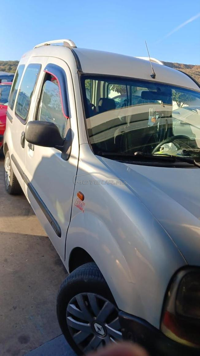 Renault Kangoo d65 *موديل99- ديوانة 2010  à Tanger