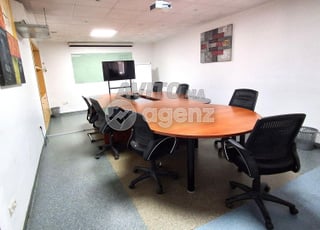 CMN-HA-1907 - مكتب للبيع في بوزجور