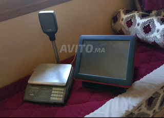 🖥️⚖️ Caisse tactile 15 pouces avec balance intégrée