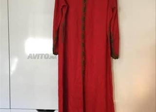 جلابة نسائية أنيقة وعصرية